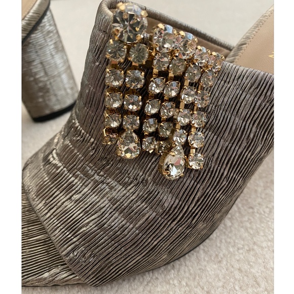 STUART WEITZMAN PLEATED RHINESTONE METALLIC SANDALS - Picture 8 of 11